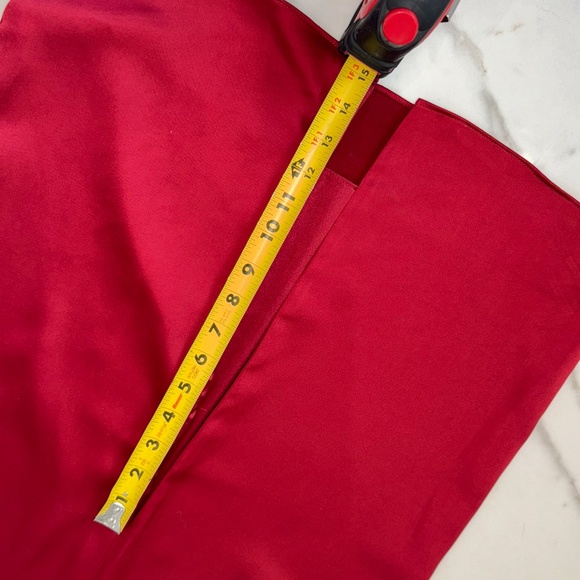 HOUSE OF CB Stefania Underwire Corset Bodice Satin Gown - Picture 7 of 8